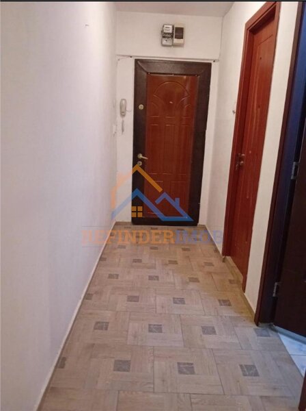 Vanzare apartament 2 camere Drumul Taberei - Parc Moghiros